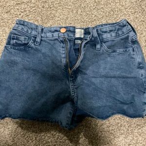 Vintage Midi shorts, Universal Thread. Size 4!